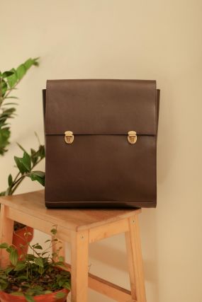 Рюкзак Черешня квадратной формы из плотной кожи коричневый (One Size)