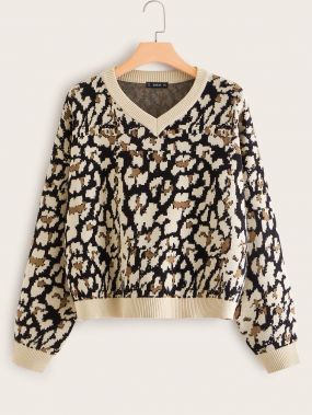 Леопардовый свитер размера плюс с v-образным вырезом