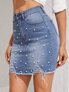 Облегающая рваная джинсовая юбка с жемчугом