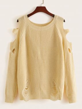 Однотонный рваный свитер с открытыми плечами
