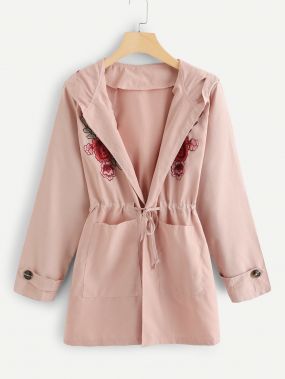 Ситцевое пальто с басоном эластичным и вышивкой