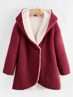 Плюшевое пальто с капюшоном