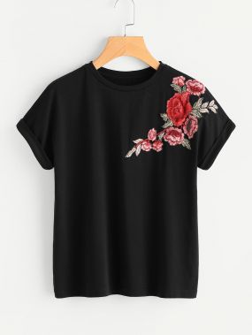 Модная футболка с цветочной вышивкой
