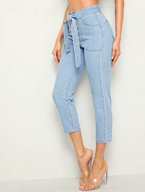 Модные короткие джинсы с поясом