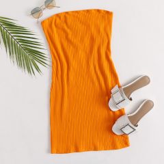 Неоновое оранжевое вязаное платье без бретелек