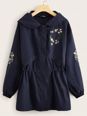 Пальто с капюшоном, цветочной вышивкой и пуговицами