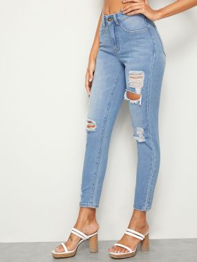Рваные короткие джинсы
