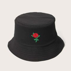 Шляпа с вышивкой розы