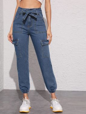 Короткие джинсы с карманом и поясом