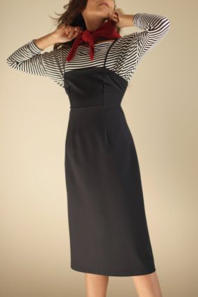 Платье-сарафан Черешня темно-синее на бретельках с разрезом (38-42)