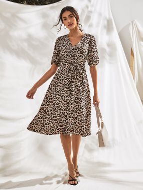 Леопардовое миди-платье с пышными рукавами